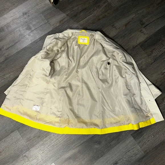 Eddie Bauer Vintage Beige and Yellow Women's Rain Jacket size XL - Picture 10 of 13